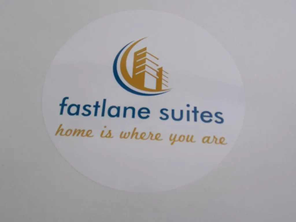 *** 公寓式酒店 Fastlane Suites In Grid 5 卡加利 加拿大